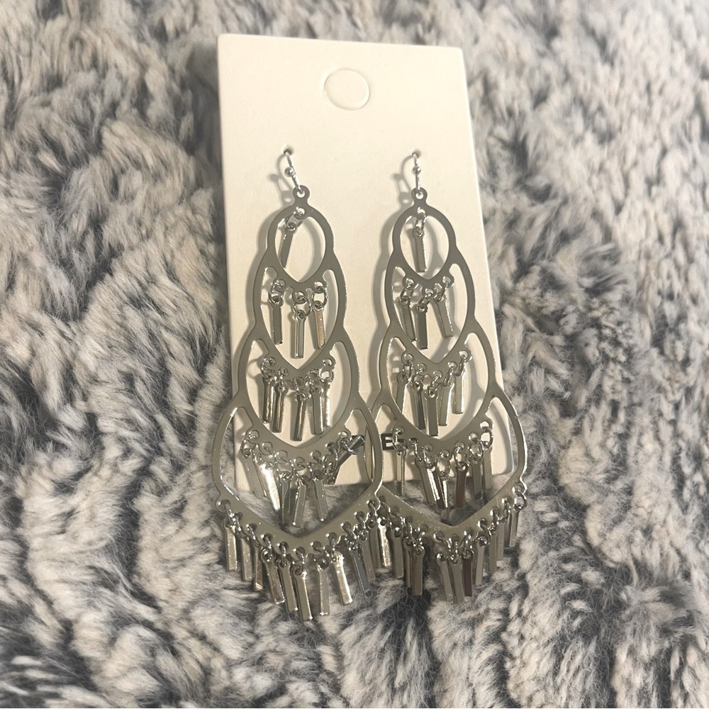 NEW EXPRESS Silver Dangle Earrings